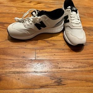 New New Balance Freshfoam Sneakers size 7.5